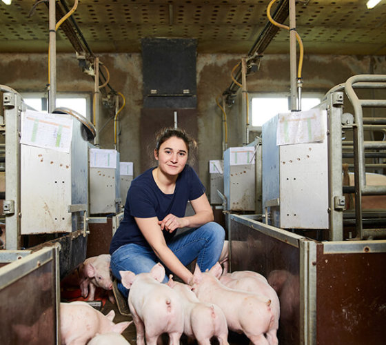 Ségolène, jeune éleveuse de porcs